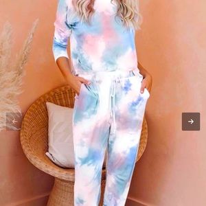 Tie dye lounge set